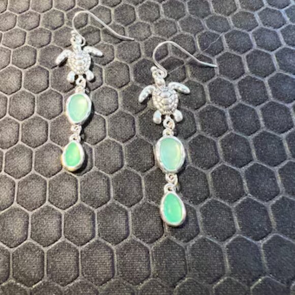 Turtle Earrings with Triple Aqua Sea Glass 18K White Gold Plated - Picture 1 of 1